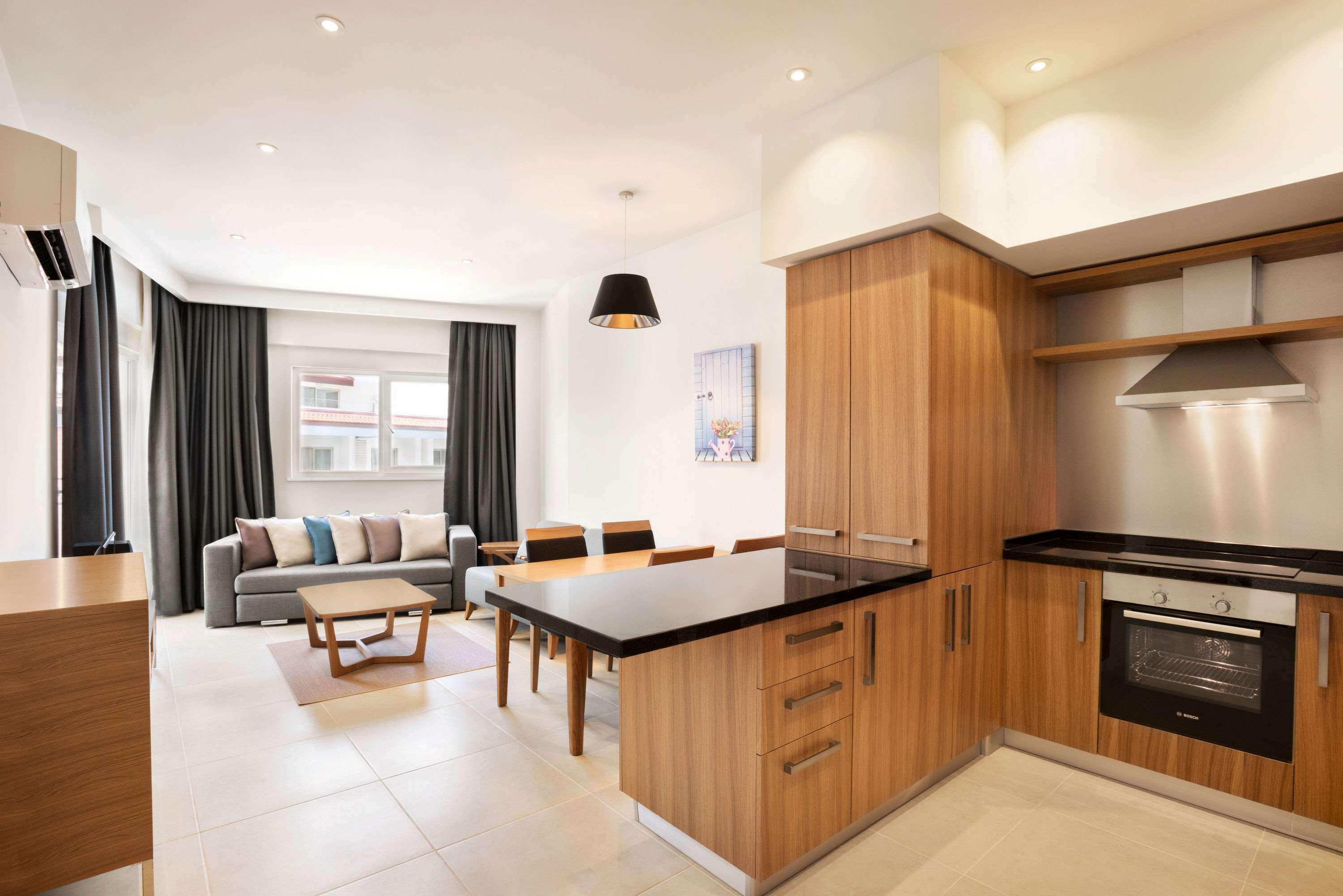 Ramada Hotel & Suites By Wyndham Кушадасъ Екстериор снимка