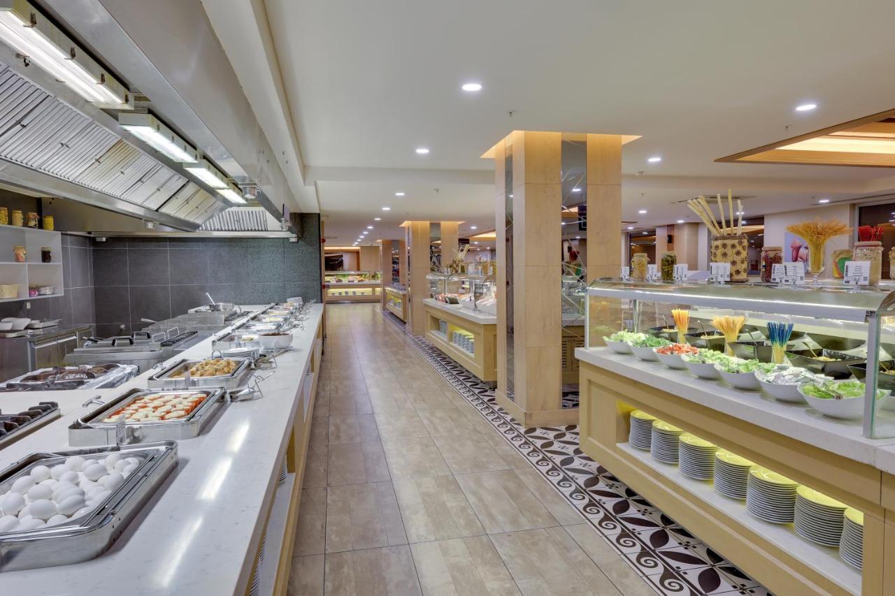 Ramada Hotel & Suites By Wyndham Кушадасъ Екстериор снимка